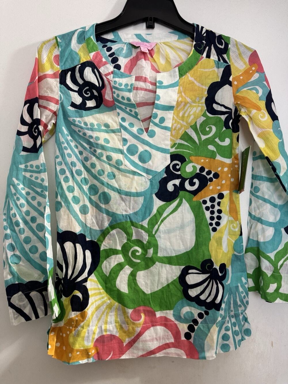 LILLY PULITZER Thandie Chiquita Bonita Colorful Print Cotton Split Neck Top XS